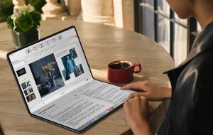 هواوی فقط یک لپ تاپ تاشو را رها کرد – و از تلفن شما نازک تر است